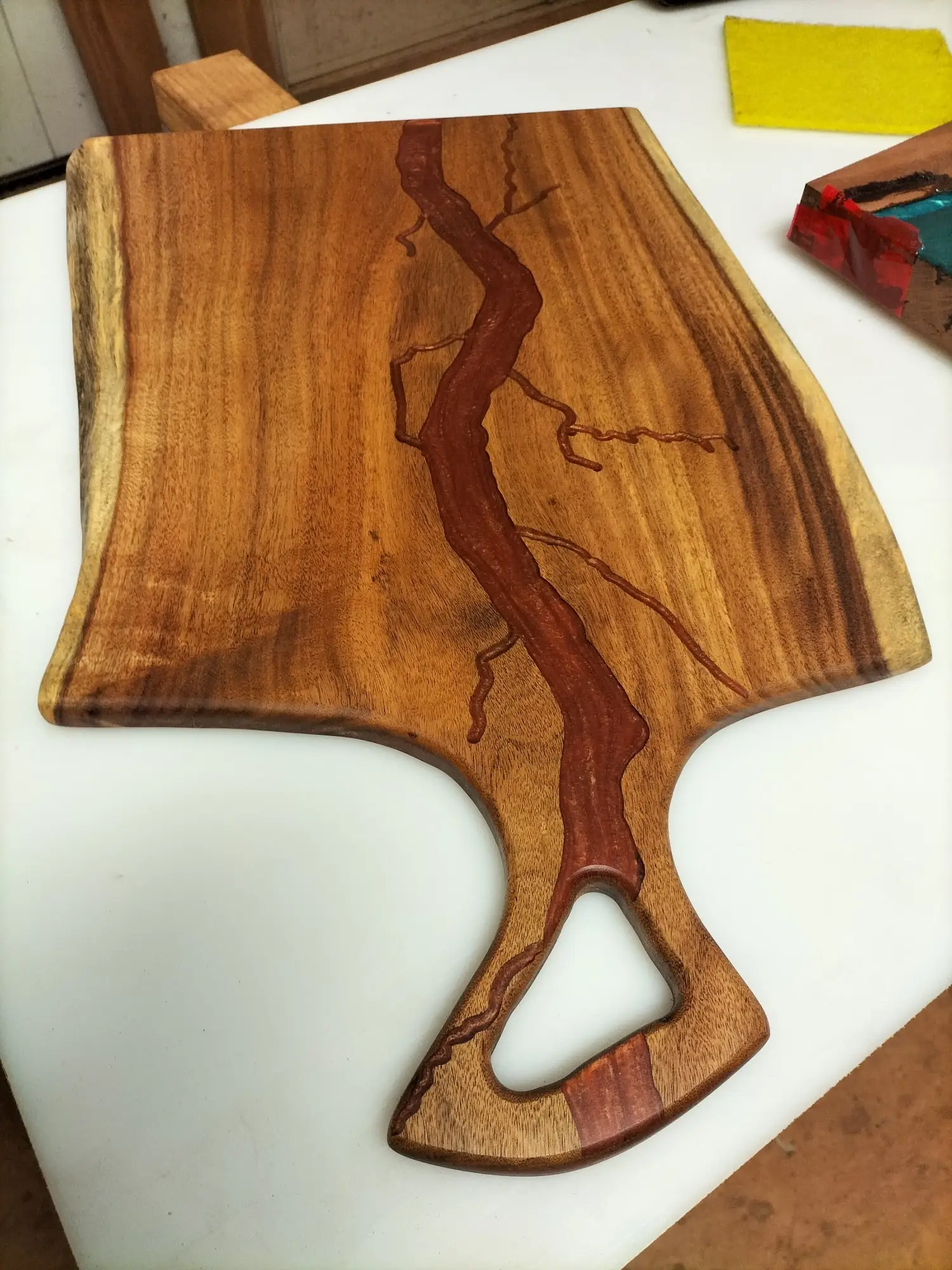 Epoxy Resin Wood Slab Food Board Serving Board Resin Cutting Board Custom Wood Chopping Blocks