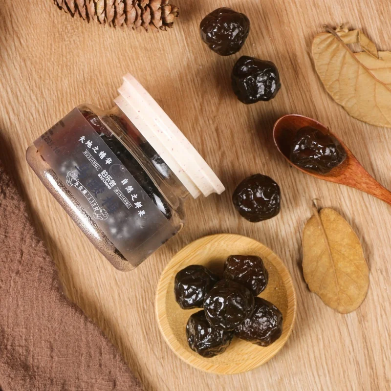 Wholesale cheap 138g Healthy Traditional craft production Sour Sweet Plum Snacks Dried No Additives Natural Fruit Dried Prunes