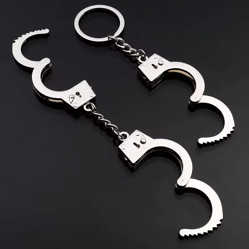 New Style Metal Handcuff Shaped Key Chain Barrel Plating Zinc Alloy Mini Simulated Handcuffs Keychain