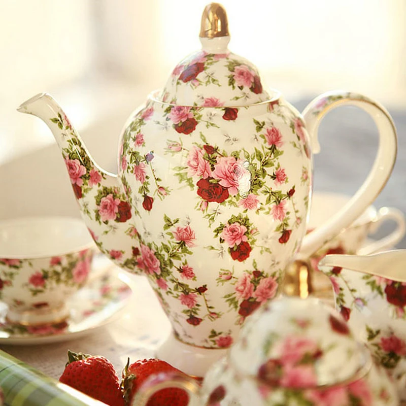 European Fine Bone China Coffee Set Floral Ceramic Cup and Saucer Sugar Milk Tea Pot 15 Pieces English Afternoon Tea Set