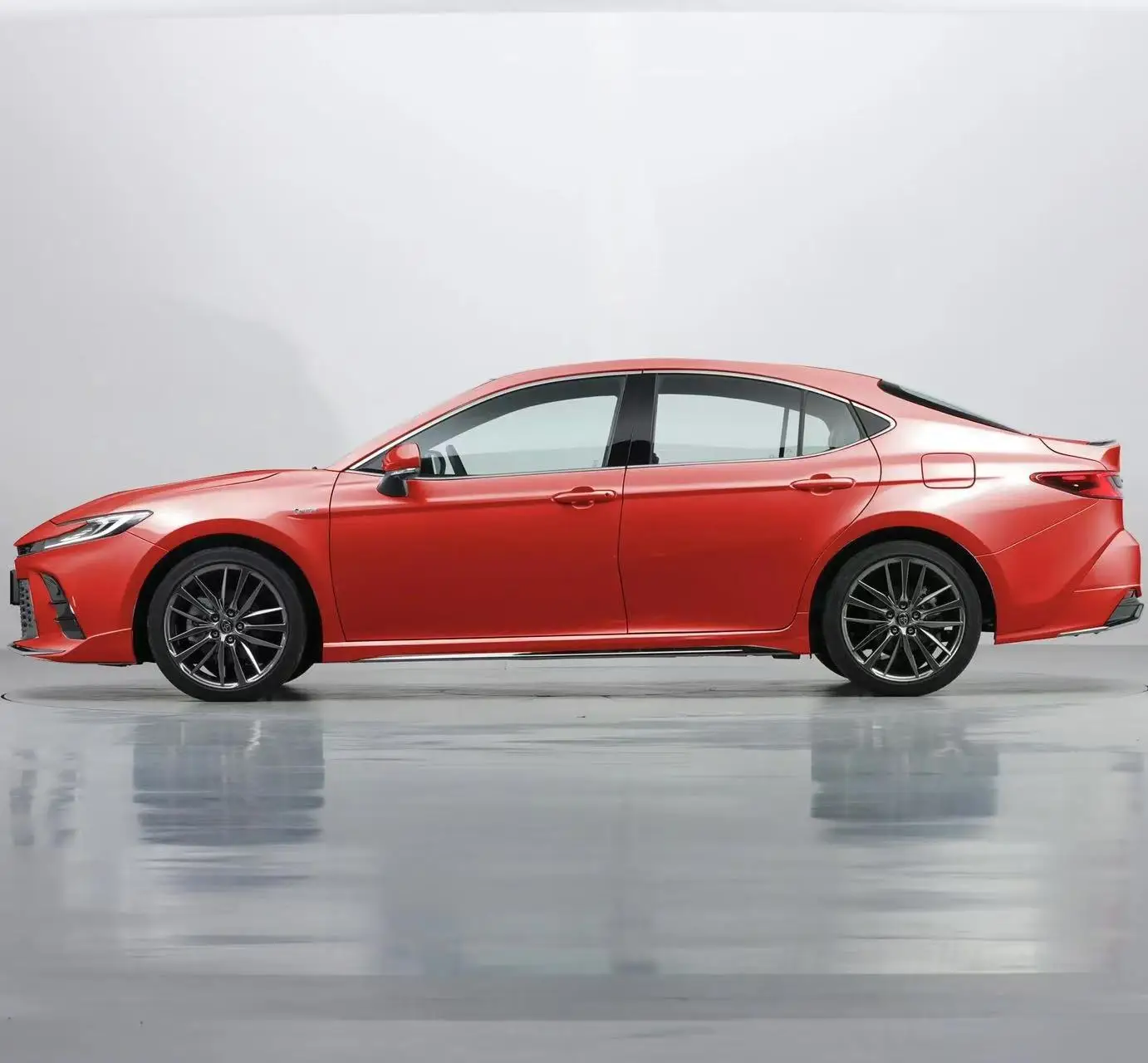 C amry 2024 Hybrid 2.0HE Elite Edition Hybrid Naturally Aspirated Engine 152 HP Electric Motor 113 HP