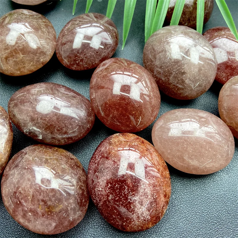Wholesale Nature-Based Stone High Quality Strawberry Quartz Palm Stone for Home Spiritual Decor