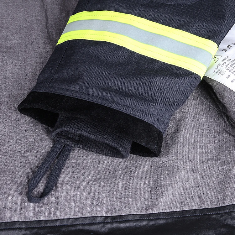 EN469 Aramid Fabric Flame Resistant Firefighter Uniform with Reflective Stripe