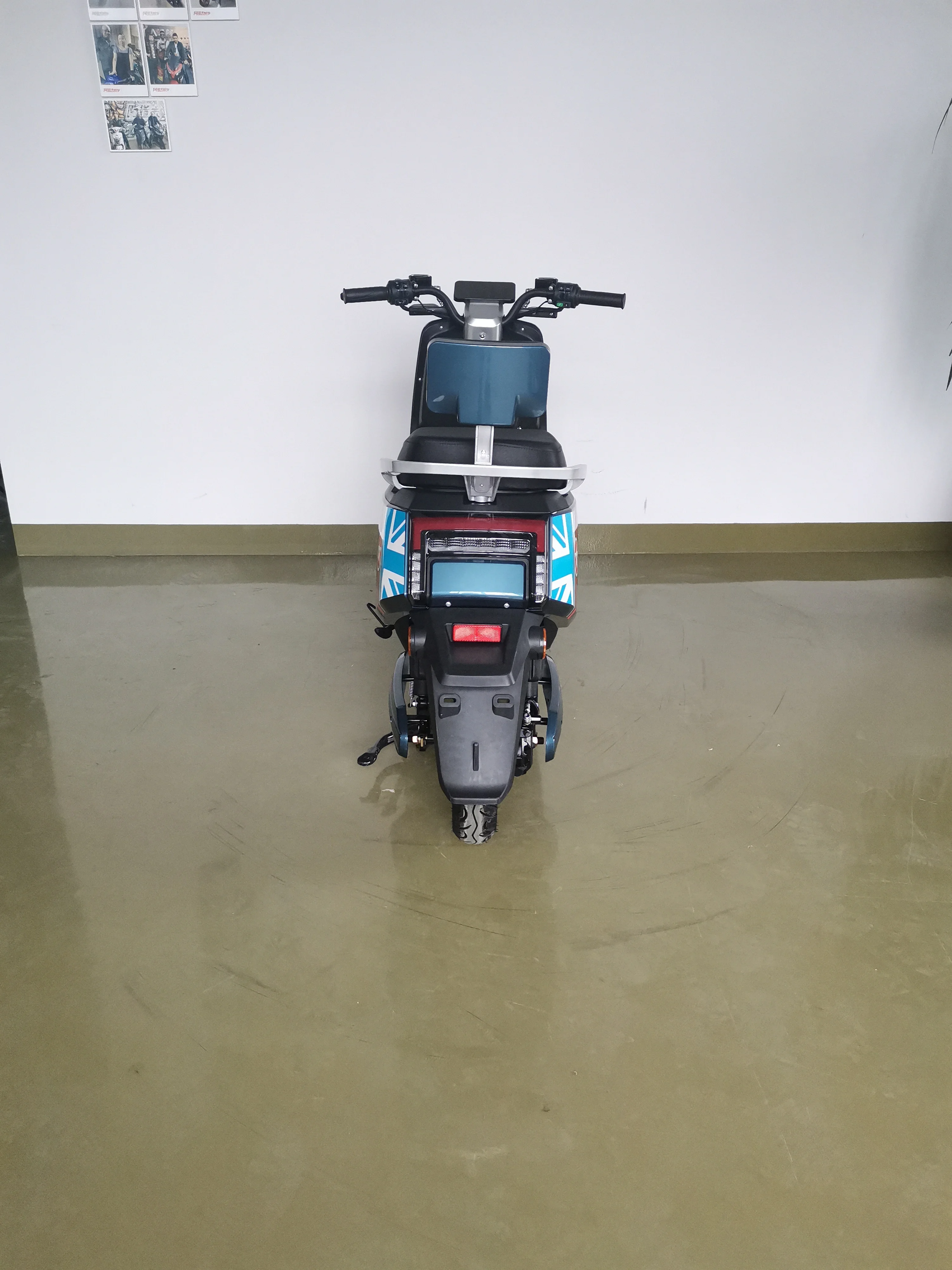 Custom CKD 1000W Motor Bike Fast Sport Scooters Bluetooth Smart controller Electric Motorcycles electric dirt bike for adult