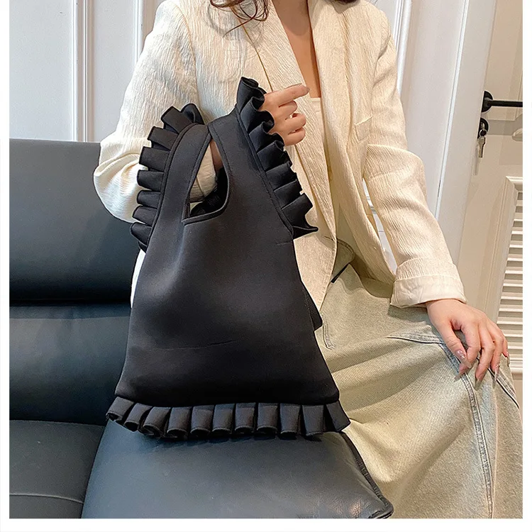 Elegant Ruffles Bucket Bag Ruched Vest Shaped Shoulder Bags Vintage Style Large Capaccity Wristlet Totes Soft Women Handbags
