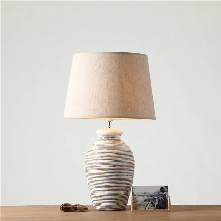 Wholesale nordic design hotel home decoration desk light modern bedside resin table lamp