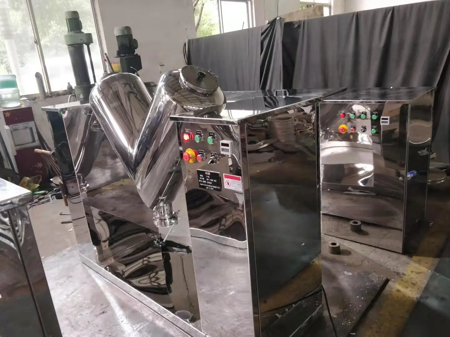 China Factory V Cone Blender for Dry Powder Granules