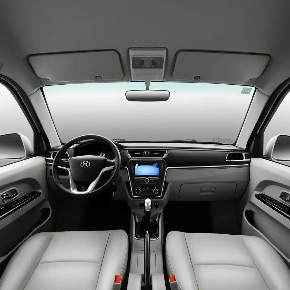 In Stock China Gasoline Cars Xinyuan X30L 2021 Model 1.5L Natural Gas Fortune Edition Cargo SWCC15M Air-conditioning Used Car