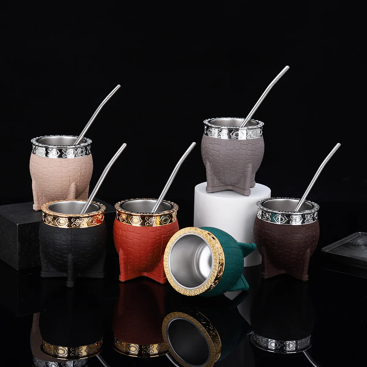 180ml Embossing Yerba Mate Cup Double Wall Vacuum with PP leather surface flat mouth ring