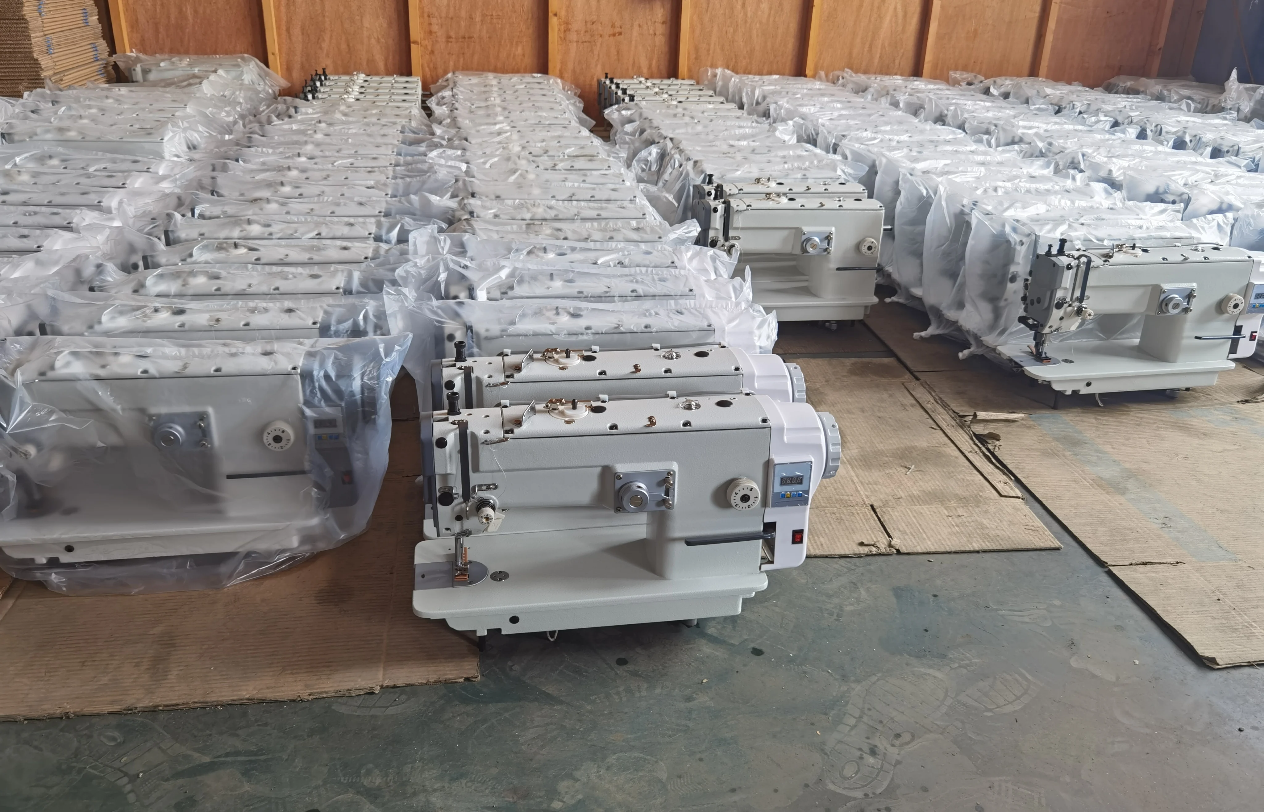 CP-2530Z Factory Wholesale Direct Drive up and Down Feeding Pattern Sewing Machine Zigzag Sewing Machine