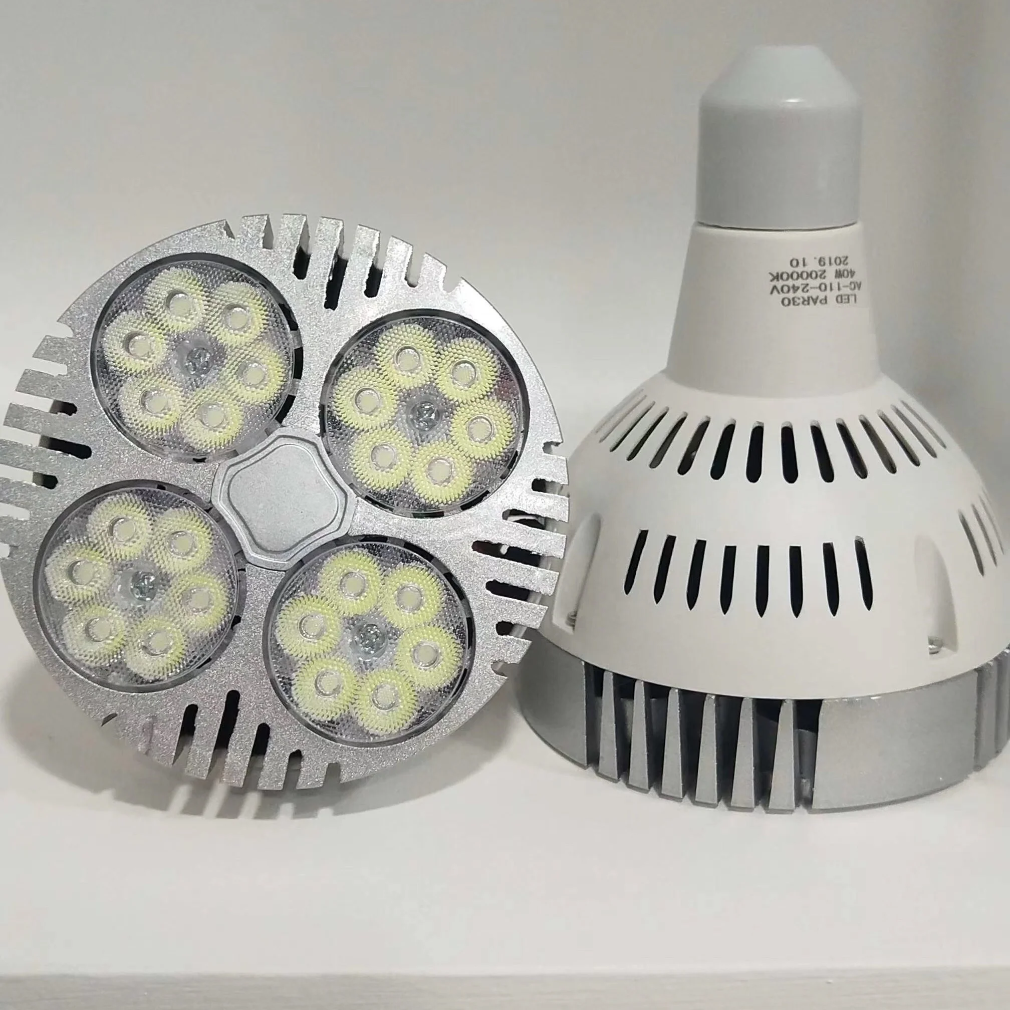 Good quality Indoor lamp 35 watt e27 par30 led bulb