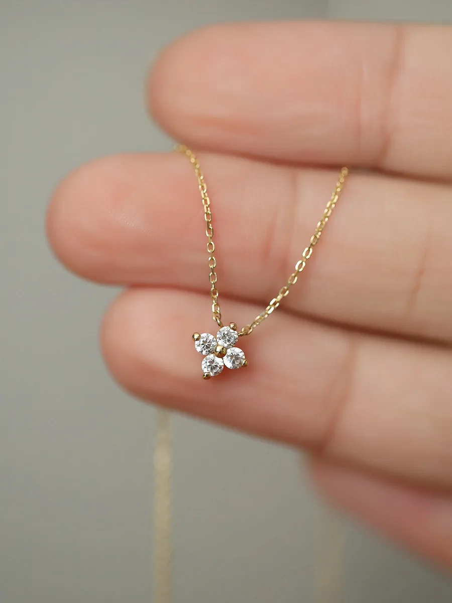 Lucky Four-leaf Clover S925 Sterling Silver Necklace Flash Diamond Clavicle Chain Flower Pendant Necklace Female