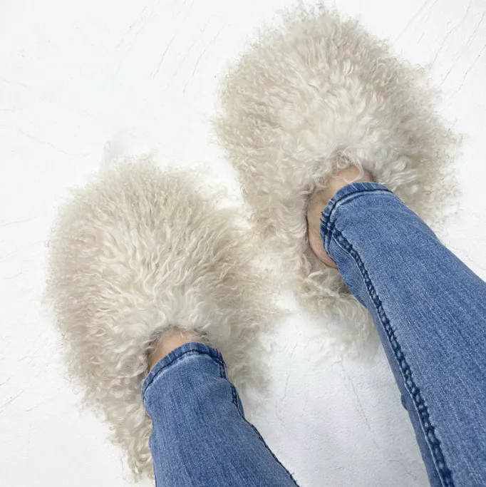 Real Mongolian Sheep Fur Slippers Closed Toe For Women Girls Furry Big Fluffy Outdoor Beach Flat Luxury Slides Sliders