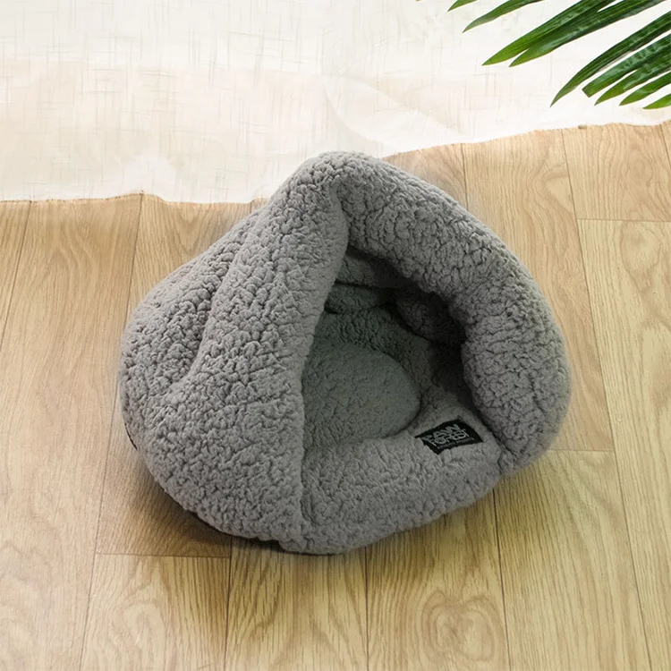 Designer Dog Tent Bed Flannel Cat Bed Foldable Small Pet Bed for Dog and Cats