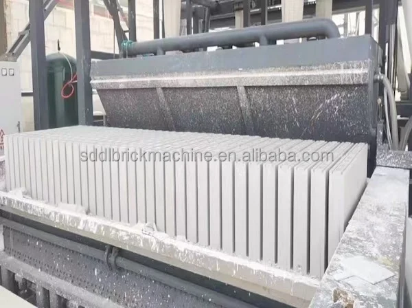 Hydraulic press gypsum block making machine