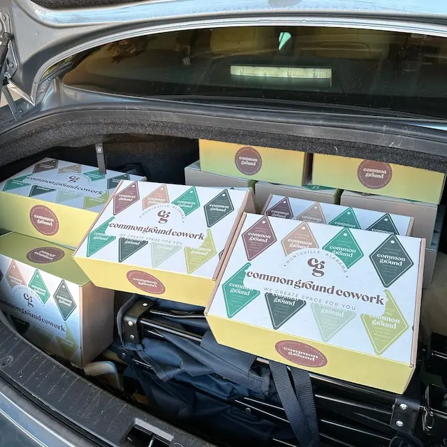 Custom Logo Shipping Boxes for Small Business Small Corrugated Mailer Cardboard Boxes for Packaging Gift Boxes