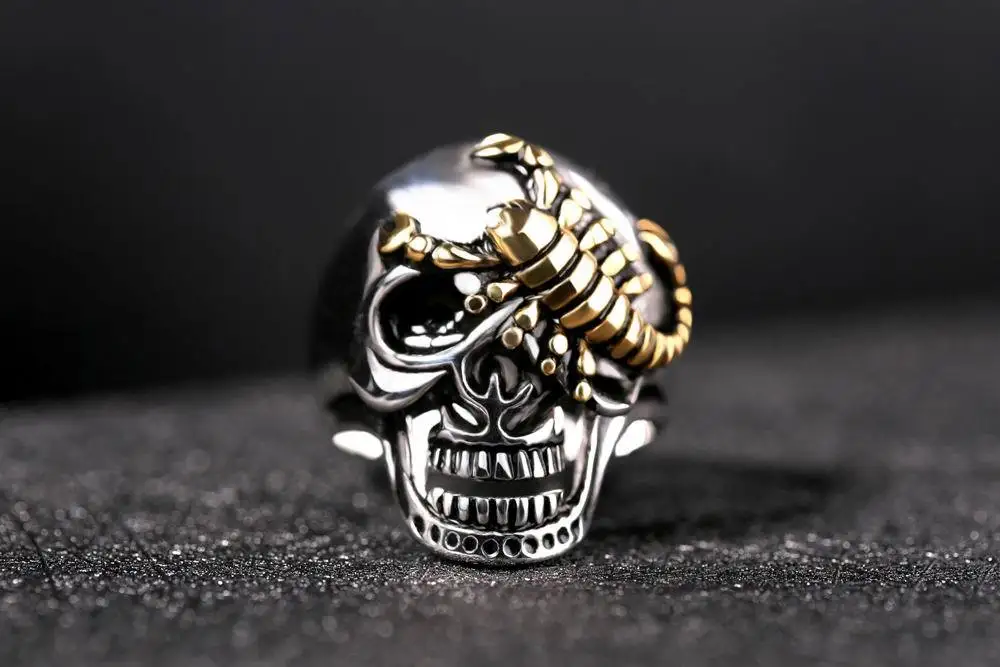 Punk fashion single ring jewelry retro domineering golden scorpion skull ring titanium steel male ring
