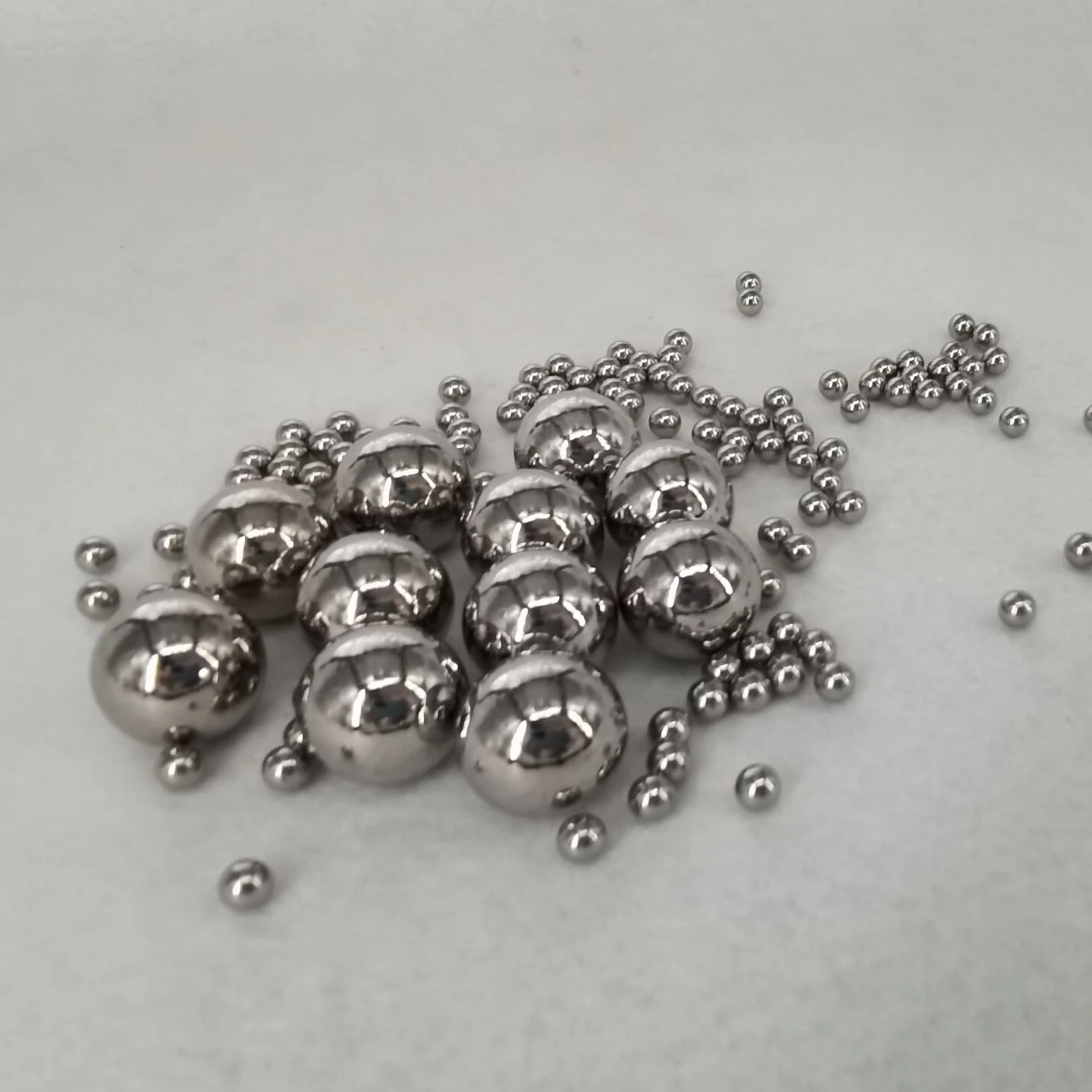 bearing ball stainless steel steel ball with hole 50mm steel ball Hot sale can be customized