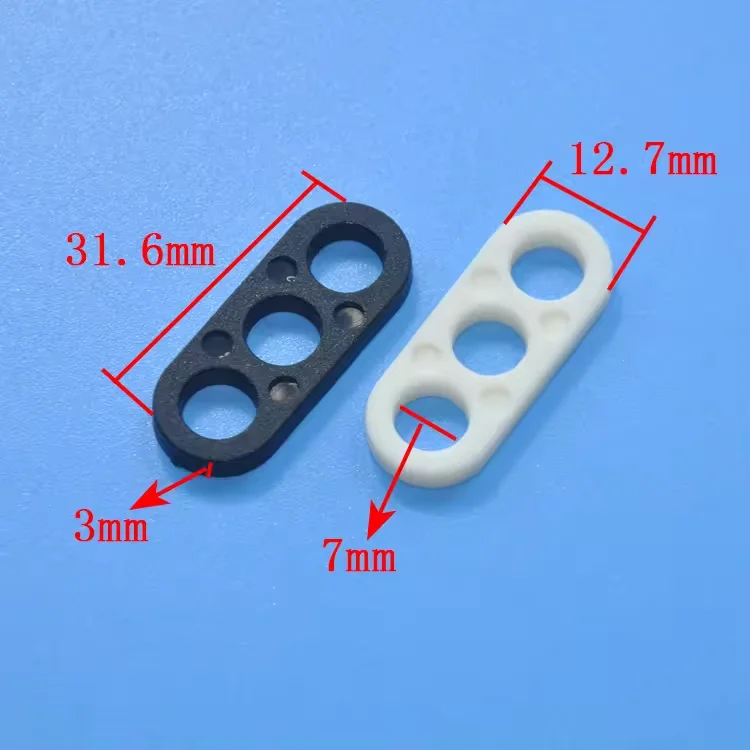 Wholesale Plastic Three Hole Buckle Strain Relief Cable Clamps Cord Grip