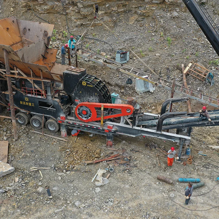Hot Sale Gold Ore Mining Stone Rock Mobile Hammer Mill Crusher Machine Price
