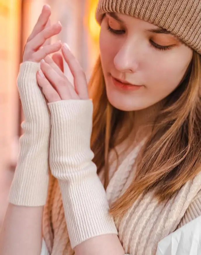 Gloves Manufacturers Wholesale Custom Design Luxury Winter Warm Fingerless Cotton Wool Cashmere Gloves For Women