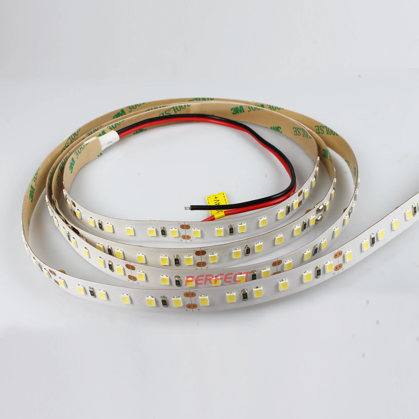  Гибкая СВЕТОДИОДНАЯ лента SMD 2835 с высокой эффективностью 24 В постоянного тока теплый белый