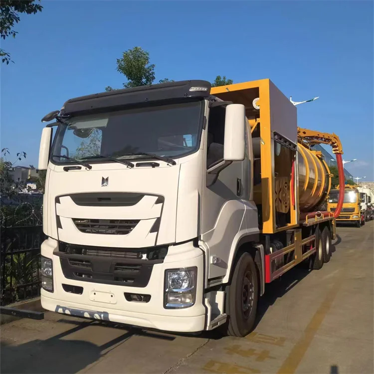 Bespoke ISUZU 15CBM cleaning and sewage suction truck dredging vehicle sewer dredging and cleaning vehicle with rotating pipe