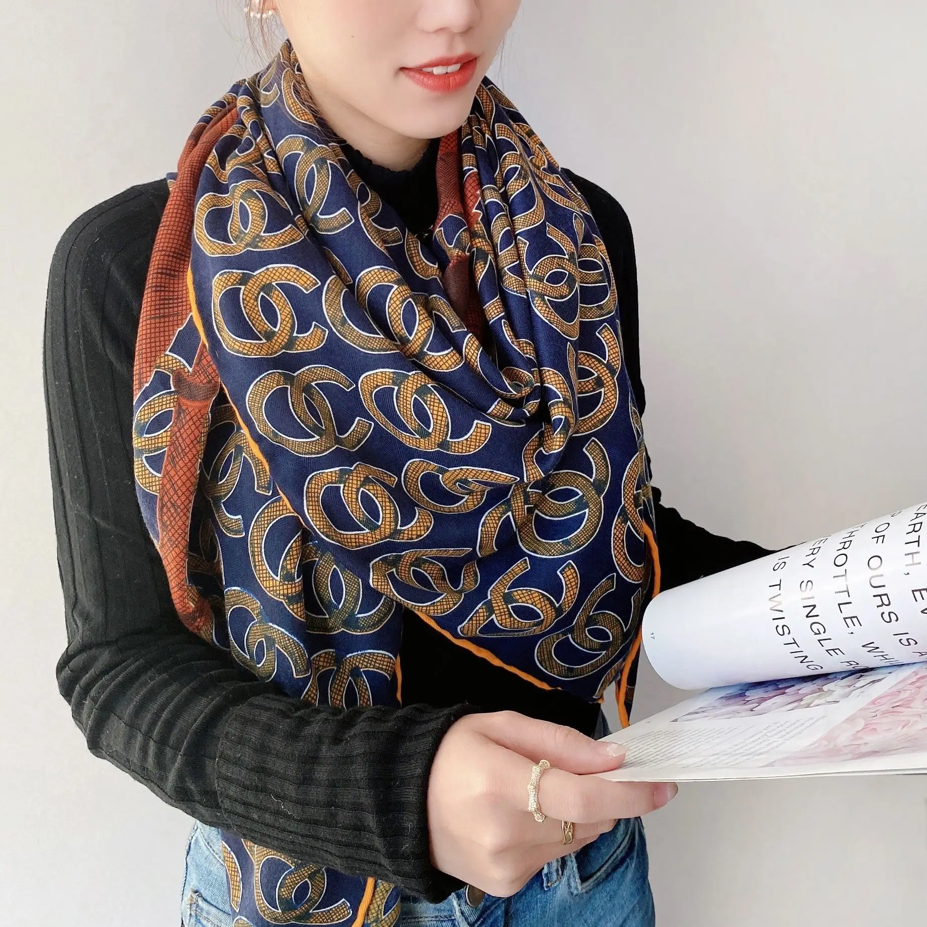 Early spring light luxury fashion thick scarf women warm decorative shawl