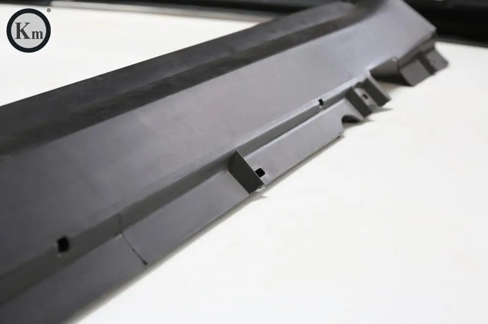 KM   for  Macan 95B.1  2014-2017 front lip bodykit bumper side skirts rear diffuser front bumper