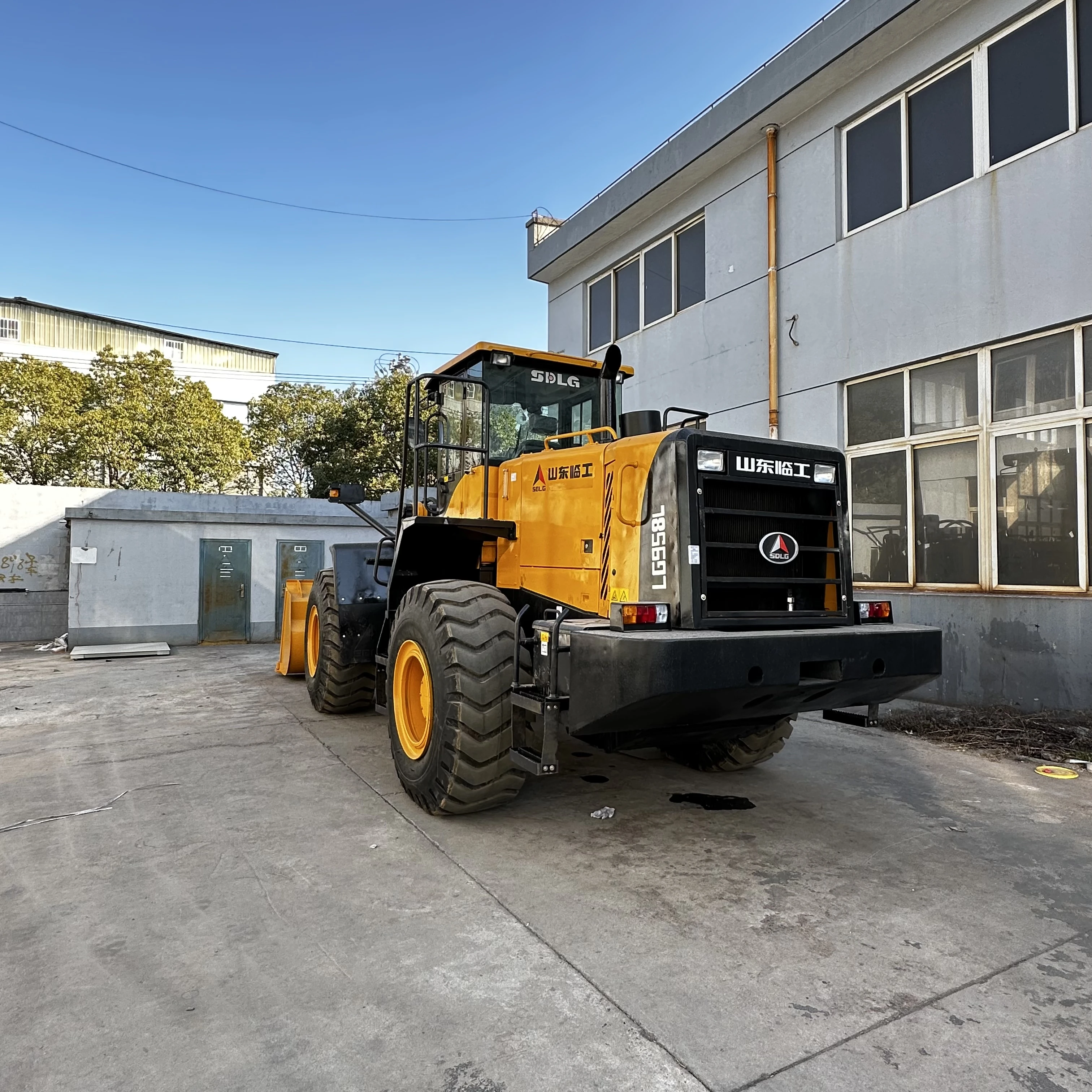 High performance 958L SDLG loader factory price with good condition for sale in shanghai