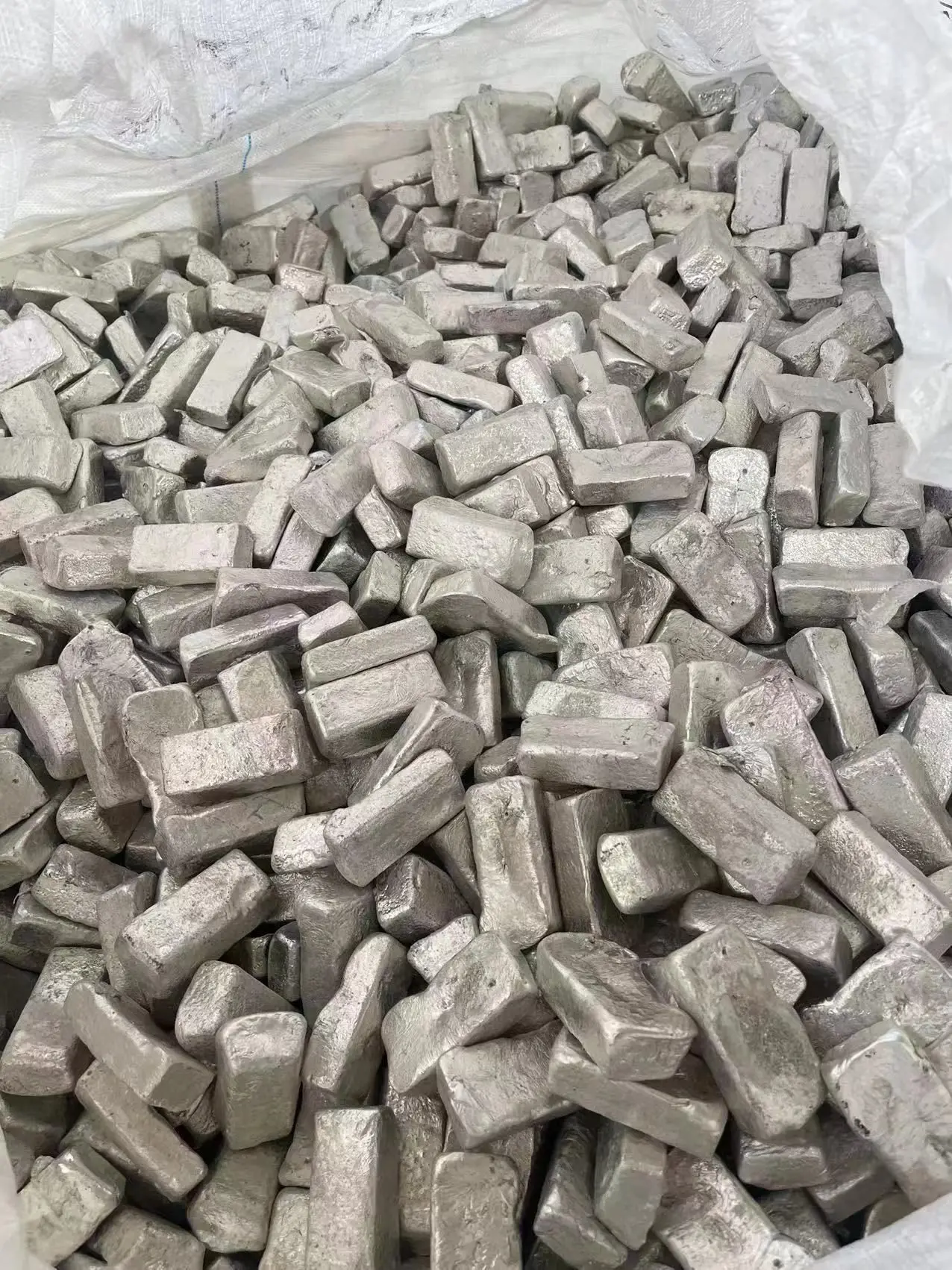 Magnesium Ingots Wholesalers, Best Quality Magnesium Metal Ingot Price