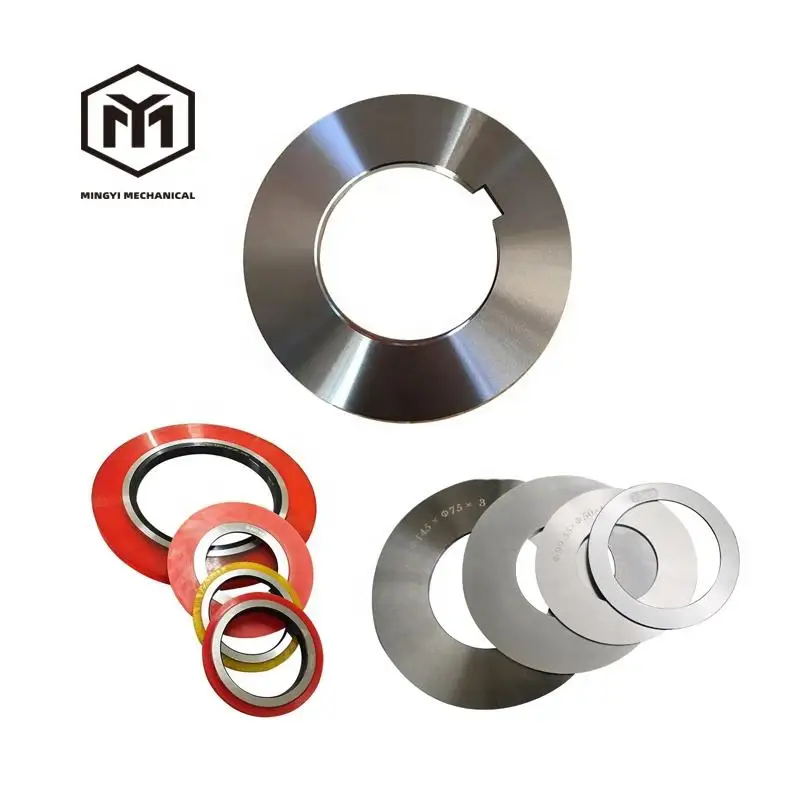 Guillotine shear blade for cold cutting steel sheet and strip