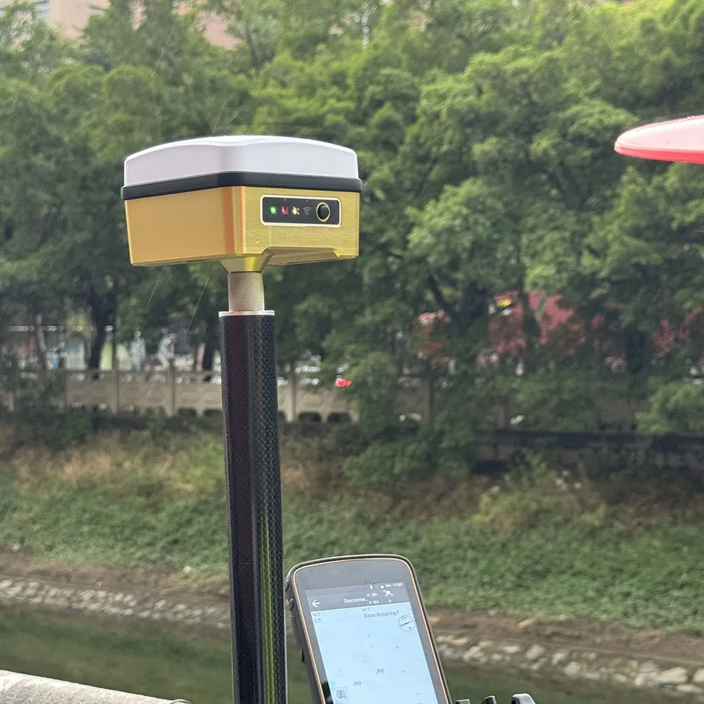 Full system full frequency GNSS RTK Full system full frequency RTK with minimal size Multi-satellite full frequency RTK solution