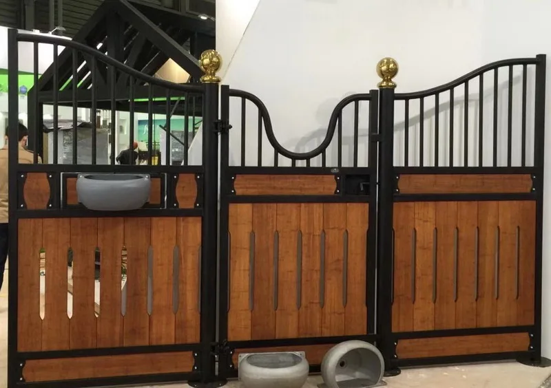 Customized front panel wooden horse stable   horse stall