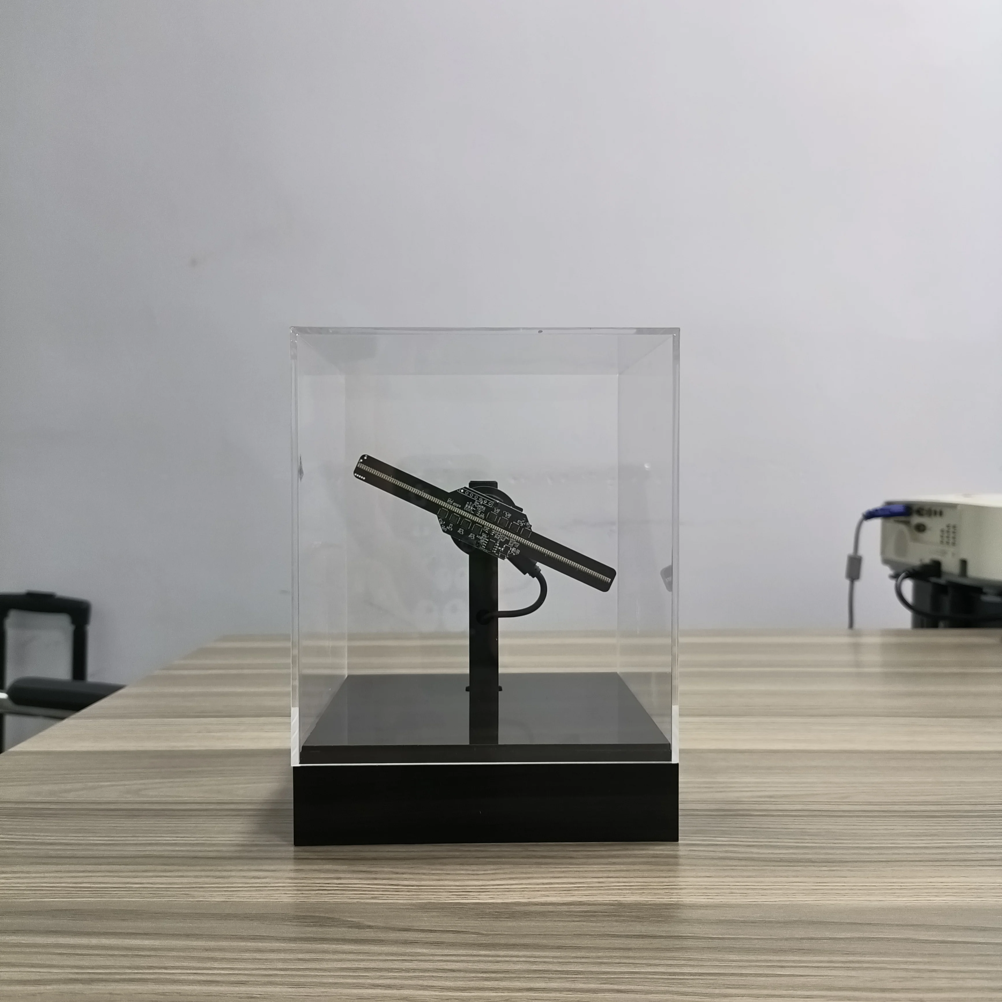 Мощное приложение Holograficos 3d светодиодный вентилятор Holograma видео проектор рекламный голографический дисплей 3D Голограмма для выставочного зала