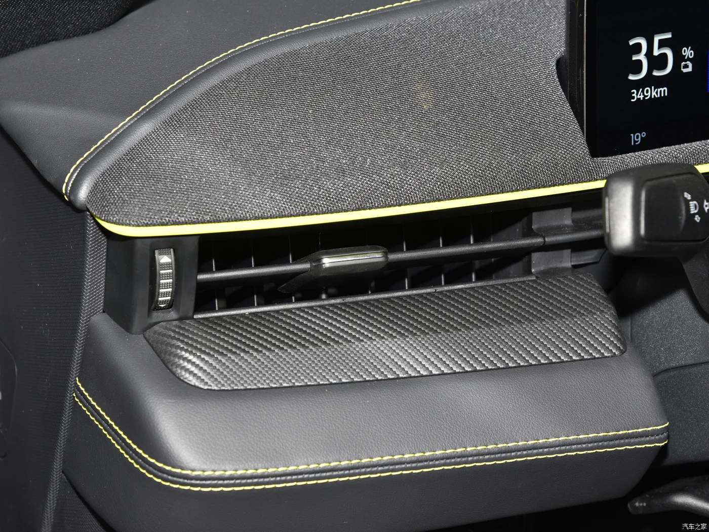 New Arrivals 2024 Fo-rd Mustang Mach-E SUV Electric Car with Maximum 700KM Range New EV SUV