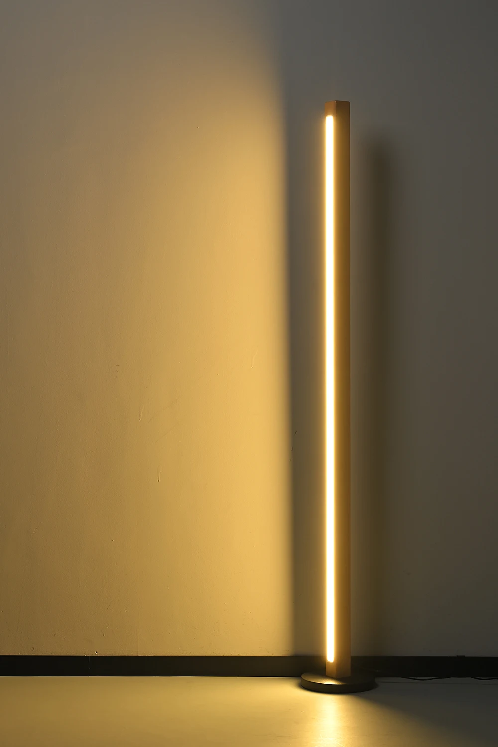 Floor Lamp Standing Modern Wood Artistic Style Minimalist LED Living Room Floor Lamp CE SAA CRM Certified