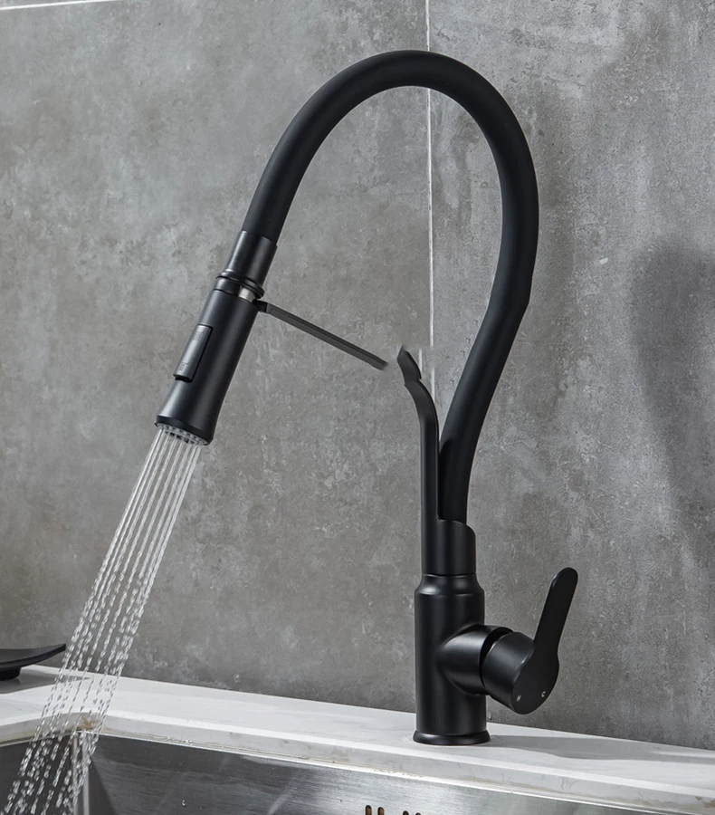 Hot In South Of America Rubber Flexible Hose Brass Body Single Handle Gold Polish Black Pull-down Kitchen Faucet