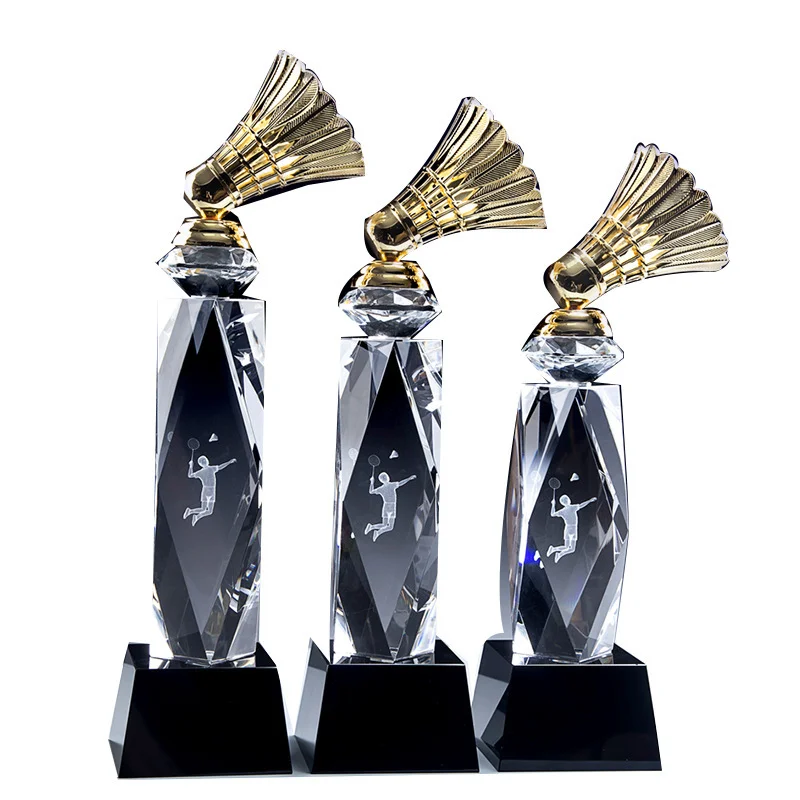 2023Custom Solid Sport Wooden Crystal Trophy Cup,Championshiptrophy medal & plaques New Design Elegant Metal Crystal Crown Troph