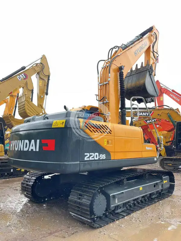 Hyundai 220 used excavator secondhand excavadora backhoe  22 ton in stock crawler digger hydraulic machine low price cheap
