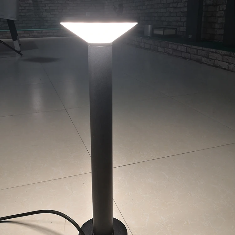 
High Quality 7W outdoor bollard Aluminum Energy Saving Garden Lights led Lawn Lamp 