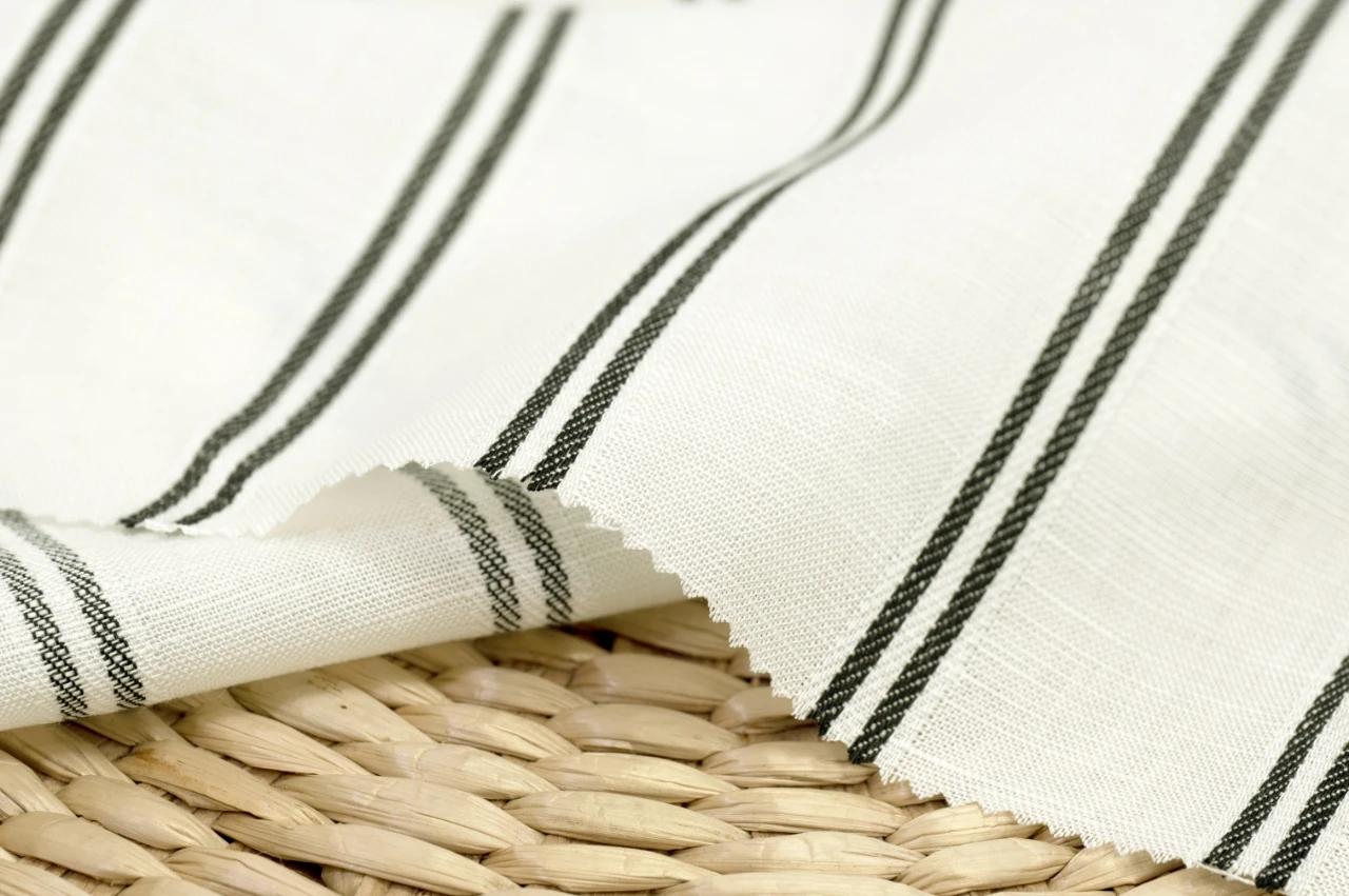 #2960 Wholesale Yarn Dyed Striped 40%linen 60% tencel Lyocell Fabric for Clothing