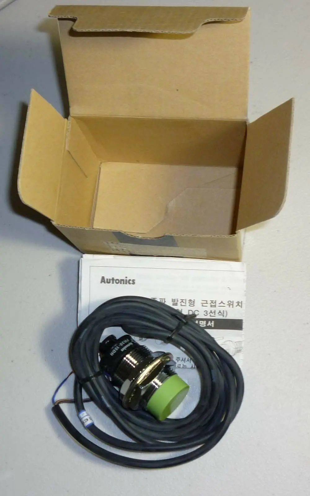 Autonics Capacitive Proximity Sensor CR18-8AC