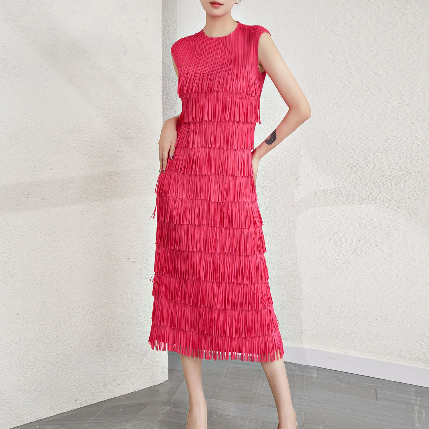 African Women Tassel Dress Summer Polyester Fabric Sleeveless Pleated Design Dress Elastic Stretch Casual Fringe Dress