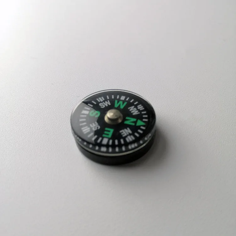 Made in China Portable Multifunctional Outdoor Mountaineering Camping Direction Car Supplies Compass Compass Needle