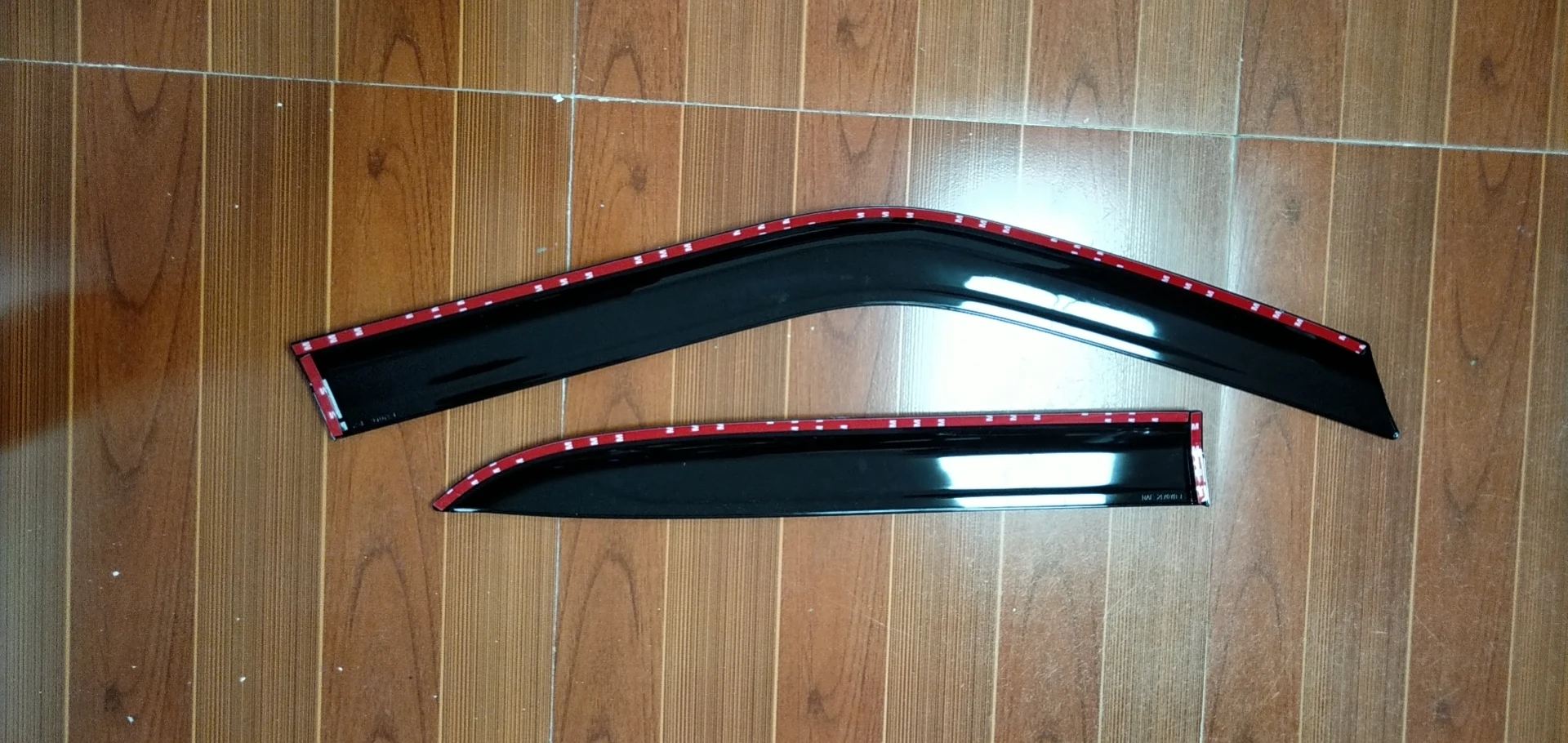 Factory Direct High Quality Auto Window Visor Deflector Car Rain Sun Visor for Toyota Raize Accessories