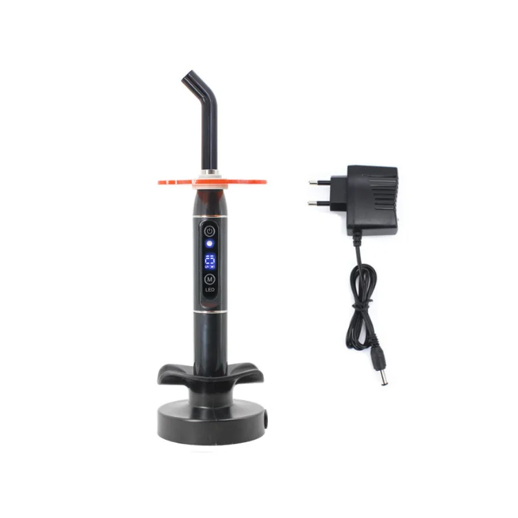 New 360-degree LED curing light cures 2500 mW/cm in 1 second for dental clinics to use light to cure filling resins