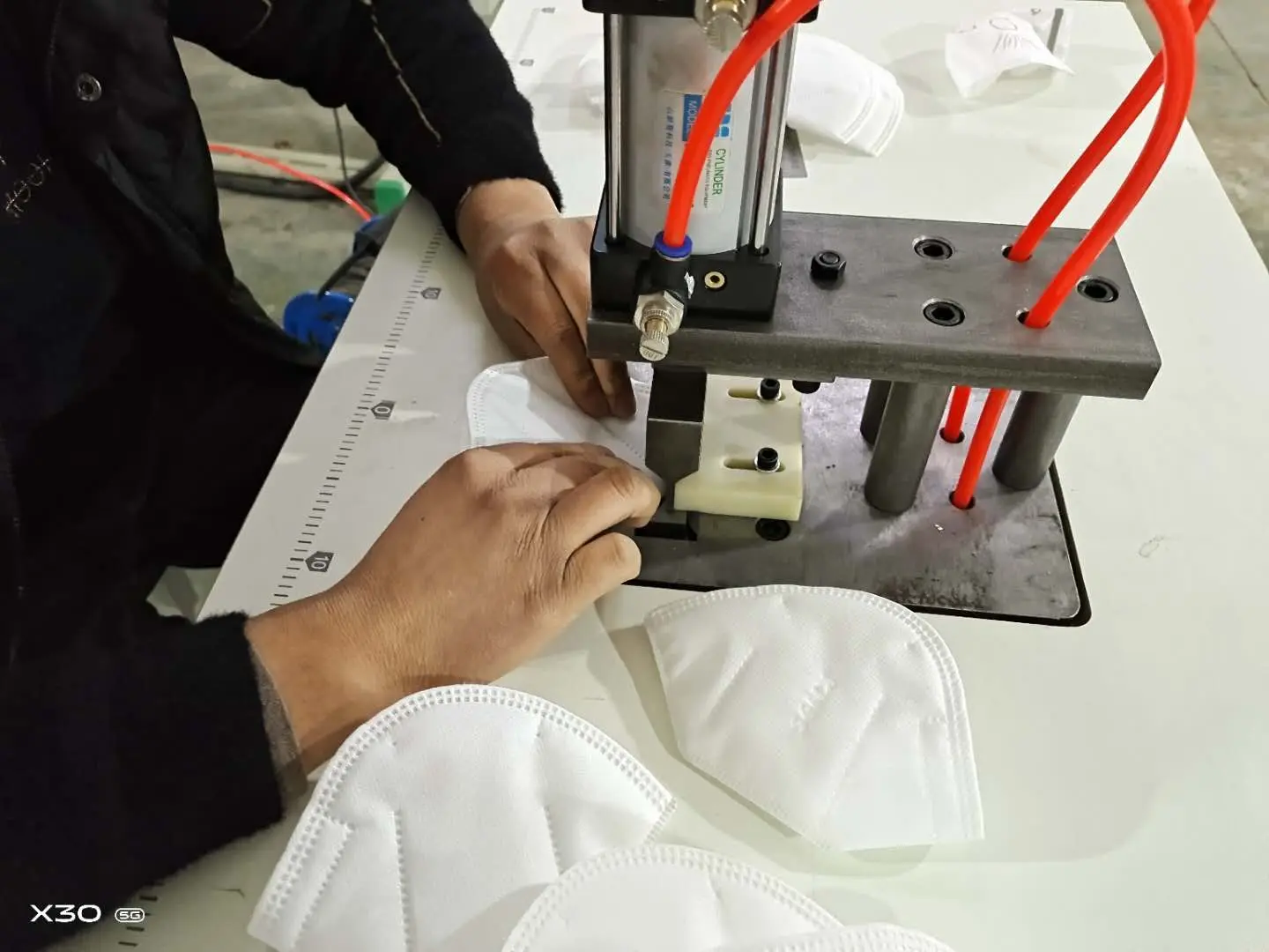  Ultrasonic spot welding Machine For surgical gown belt non woven bag earloop ultrasonic