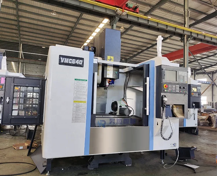 Vertical Metal Small Milling Machine CNC Vmc 640 Mini Machining Center