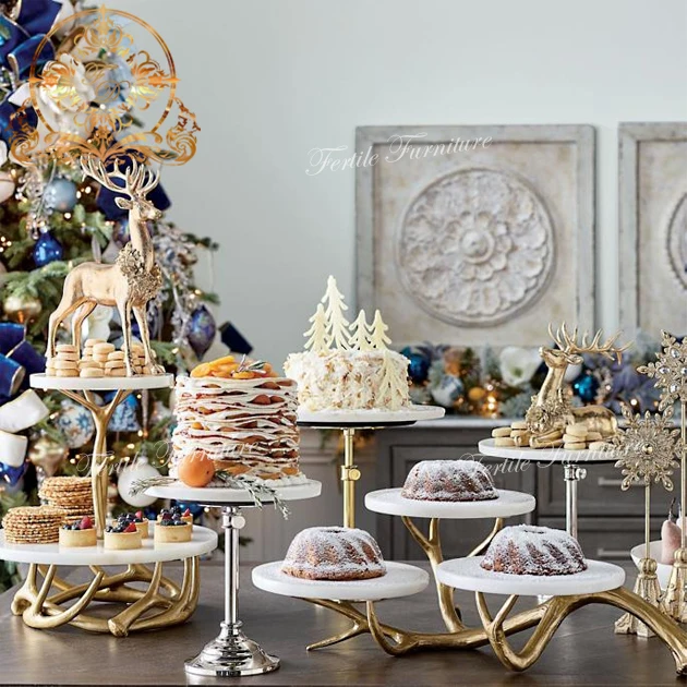 Royal ladies luxury banquet display brass dessert/cake table